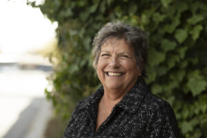 Debbie and Ruth Headshots – The Works of Photographer Daryl Custer